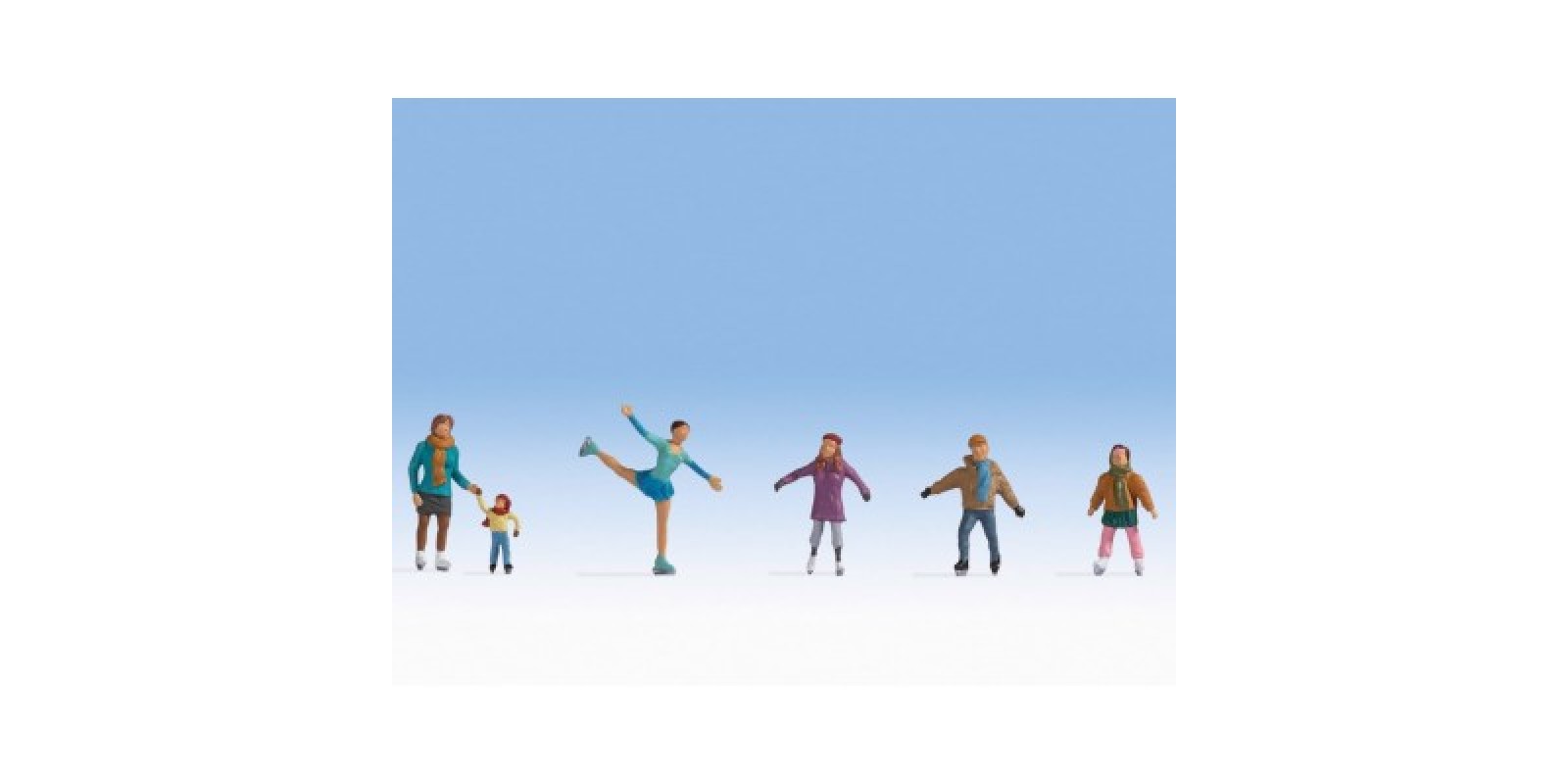 NO15824 Ice Skaters