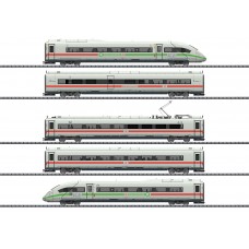 T25976 Class 412/812 ICE 4 Powered Railcar Train with a Green Stripe