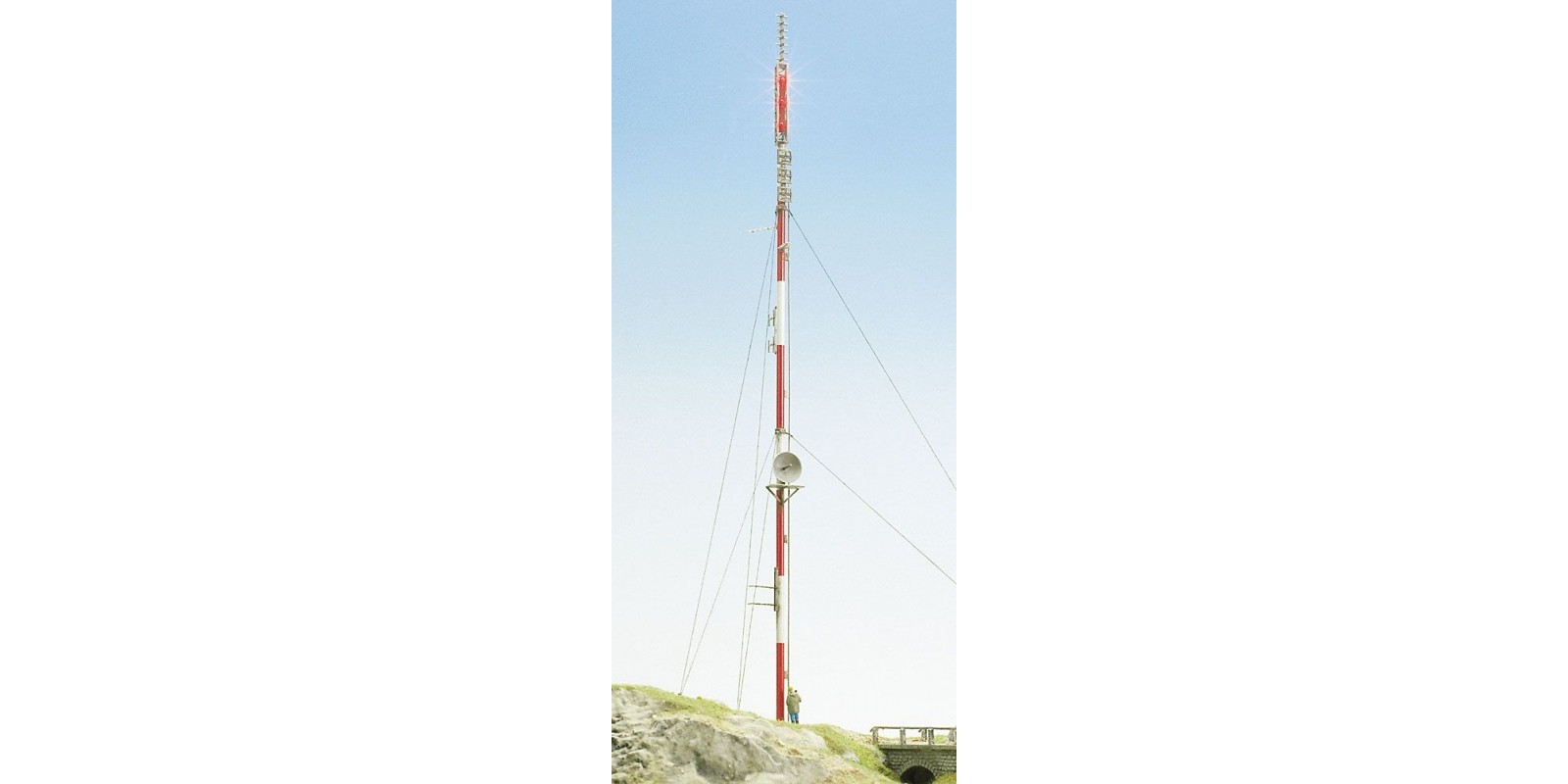 BU5965 Transmitter Mast