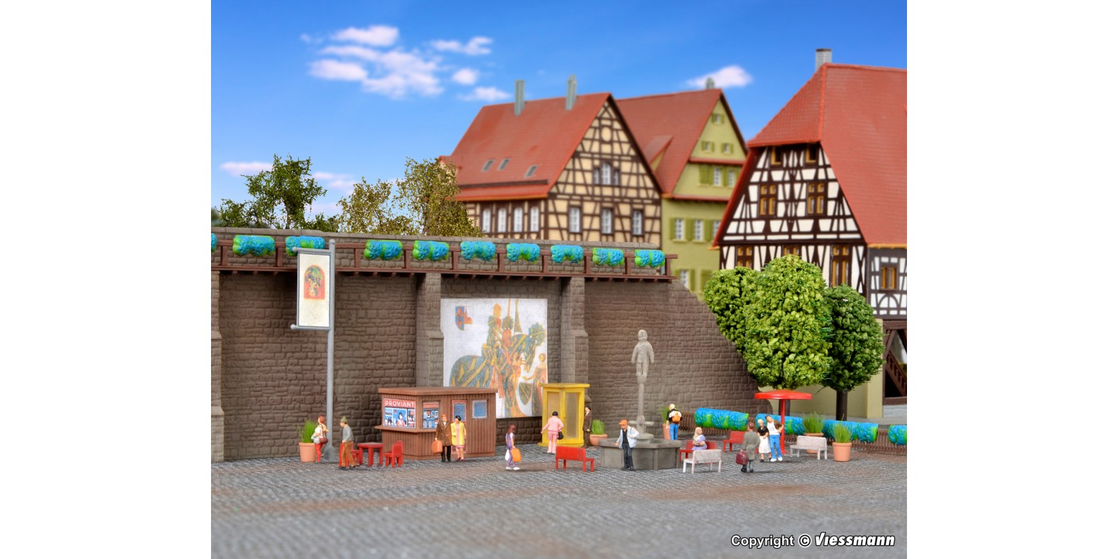 KI37366 N Town wall with accessories **discontinued**