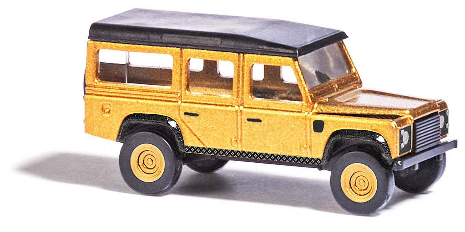 BU8384 Land Rover Goldfarben
