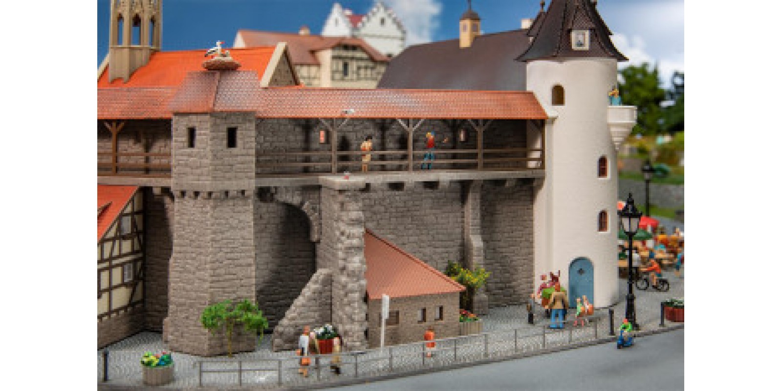 FA191790 Old town wall with extension
