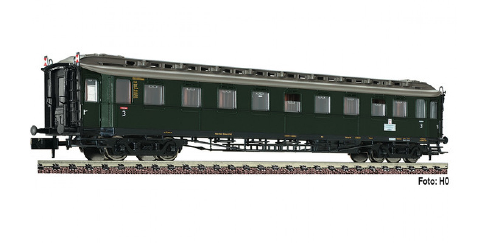 FL878102 - 3rd class express coach type C 4ü with tail end indicators, DB