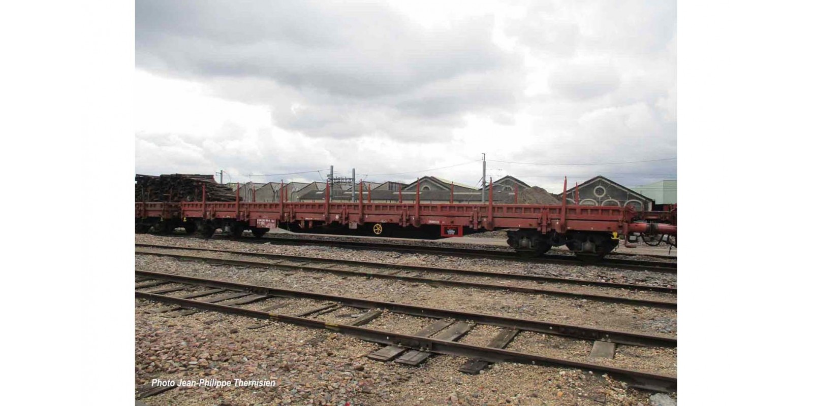 JO6192 SNCF, 4-axle stake wagon Res, loaded with wire coil load period IV