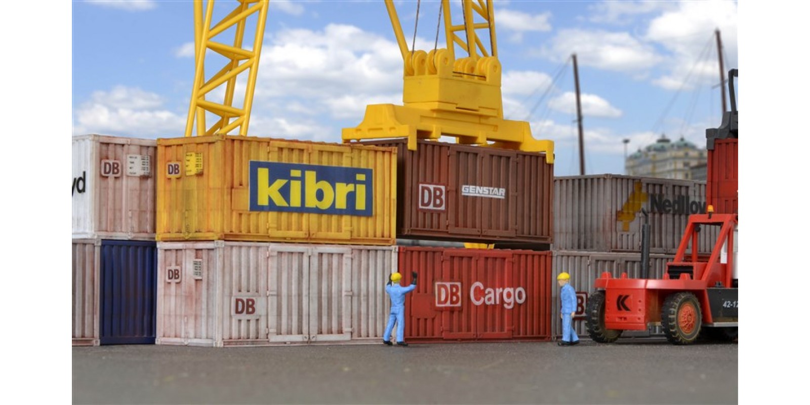 KI10924 H0 20 ft container, 8 pieces