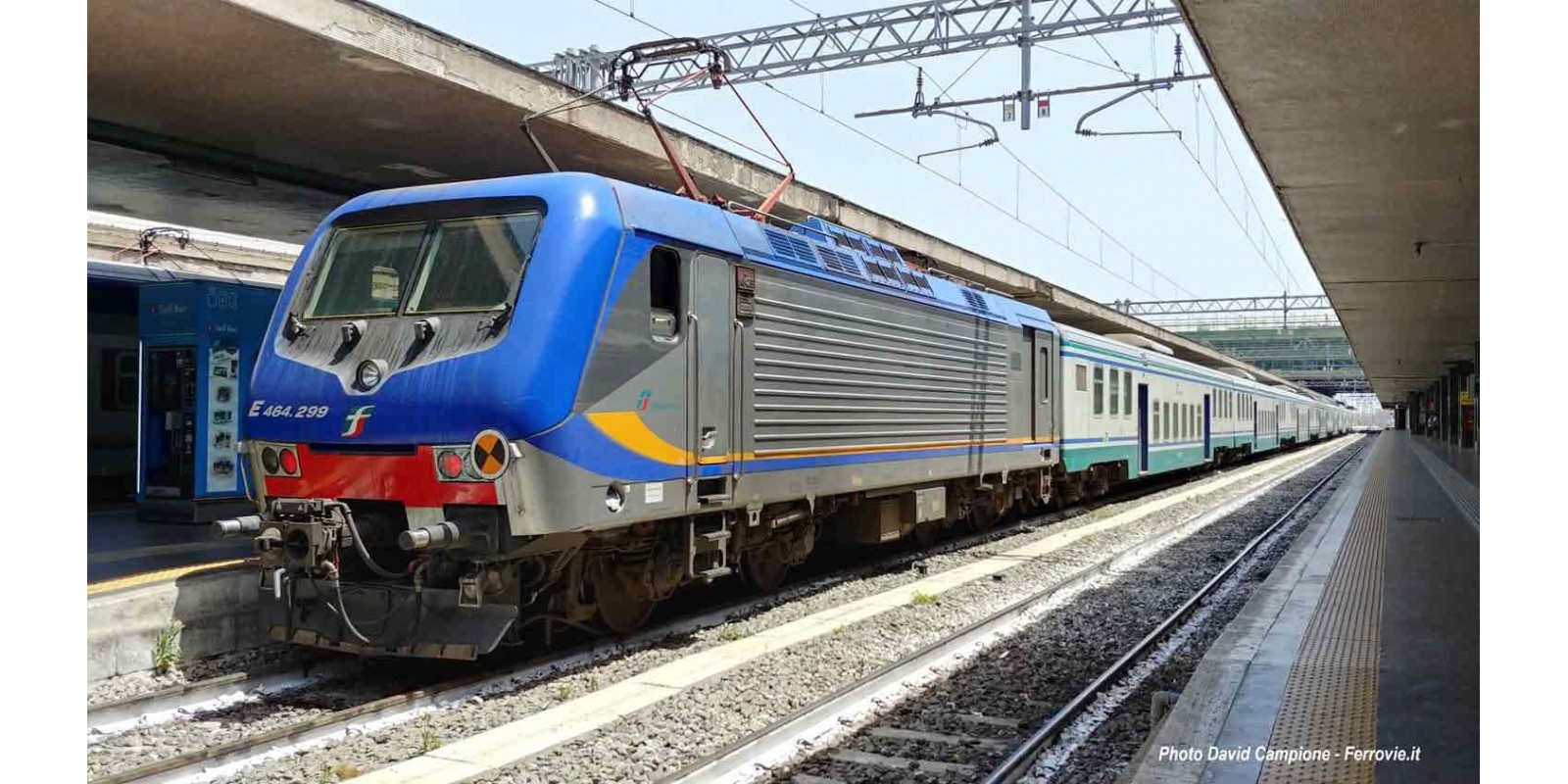 LI2661 FS Trenitalia, electric locomotive E.464, DPR livery, epoca VI