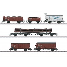 46017 Freight Car Set for the Class 95 Steam Locomotive