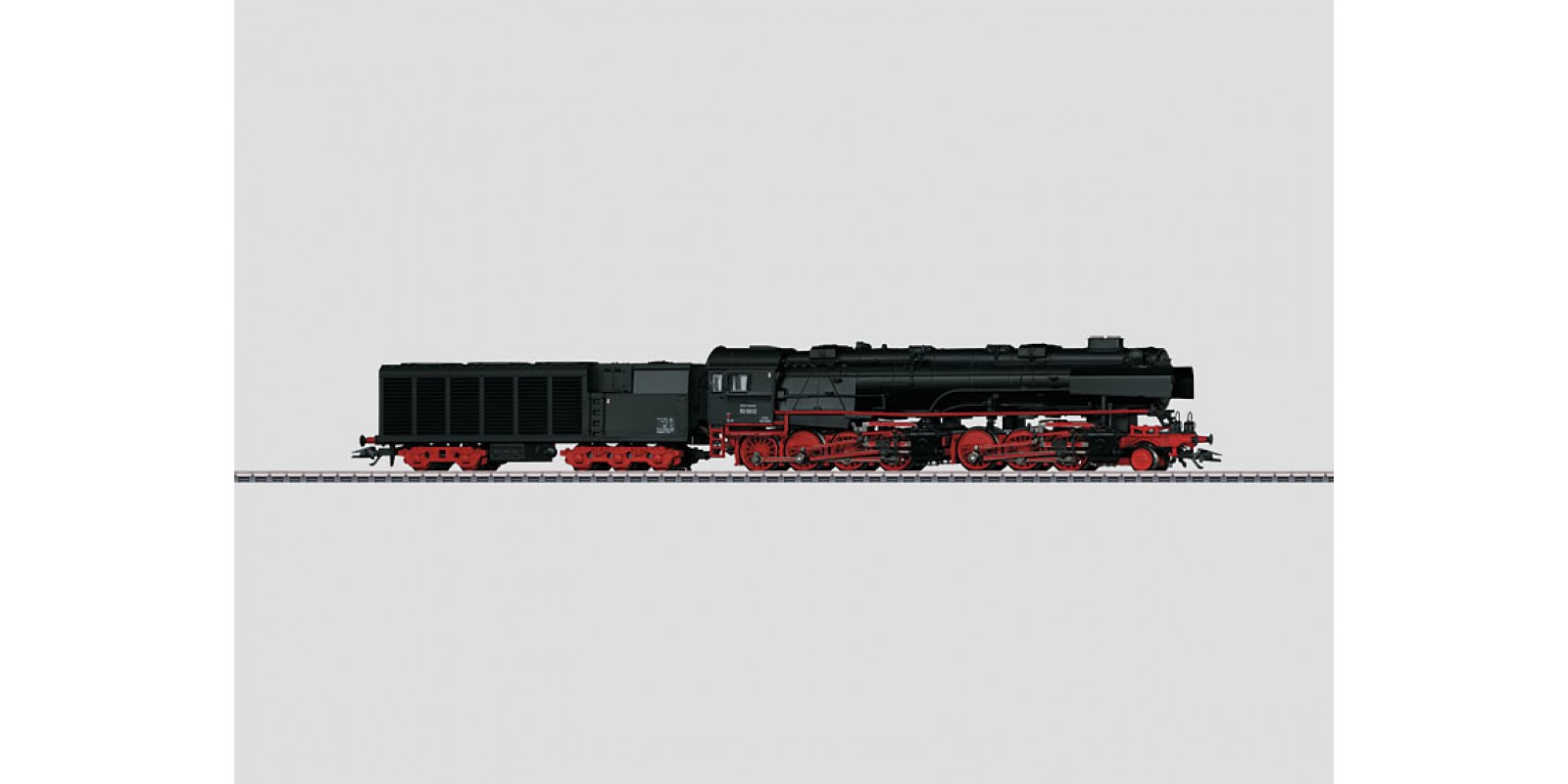 37020 Freight Steam Locomotive with a Condensation Tender
