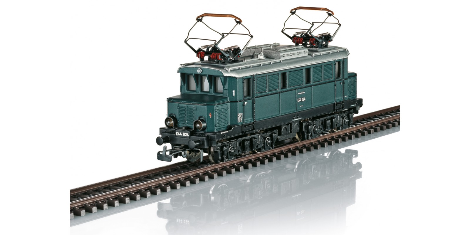 30111 Class E 44 Electric Locomotive