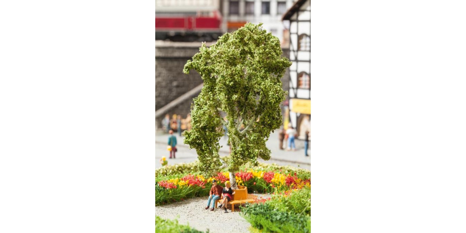  NO21642 Baum mit Ruhebank, Bonus Product, 11,5 cm high 