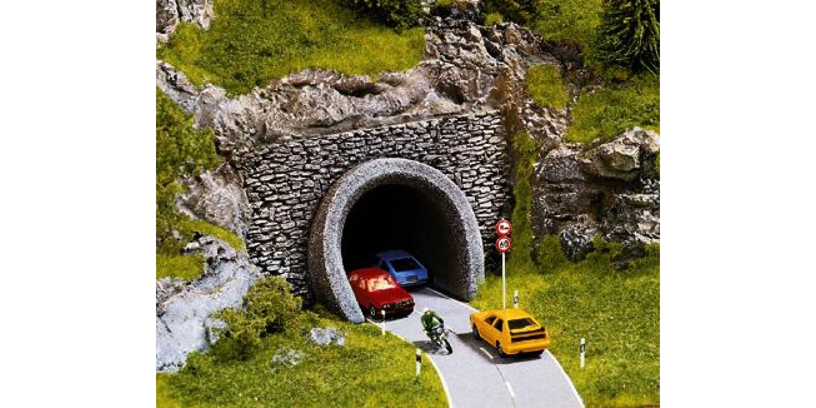 No58290 Street Tunnel Portal, 14 x 11 cm 