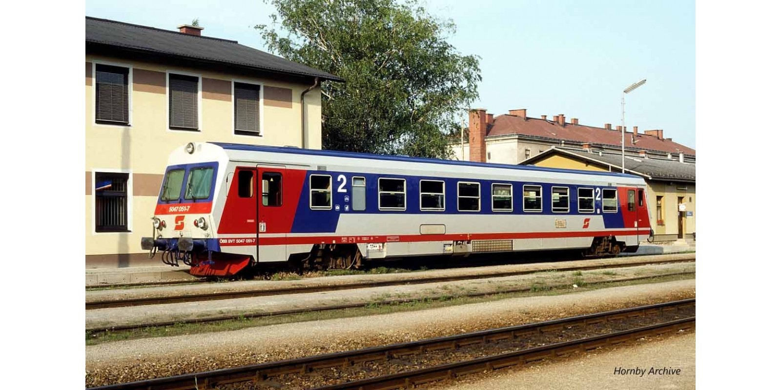RI2757 diesel railcar class 5047 grey-red-blue livery with old ÖBB logo, period IV-V