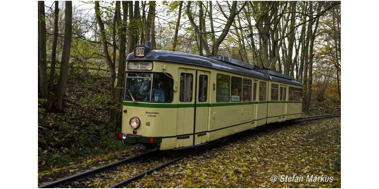 RI2860 Tram, DUEWAG GT6, BOGESTRA, beige livery, period IV
