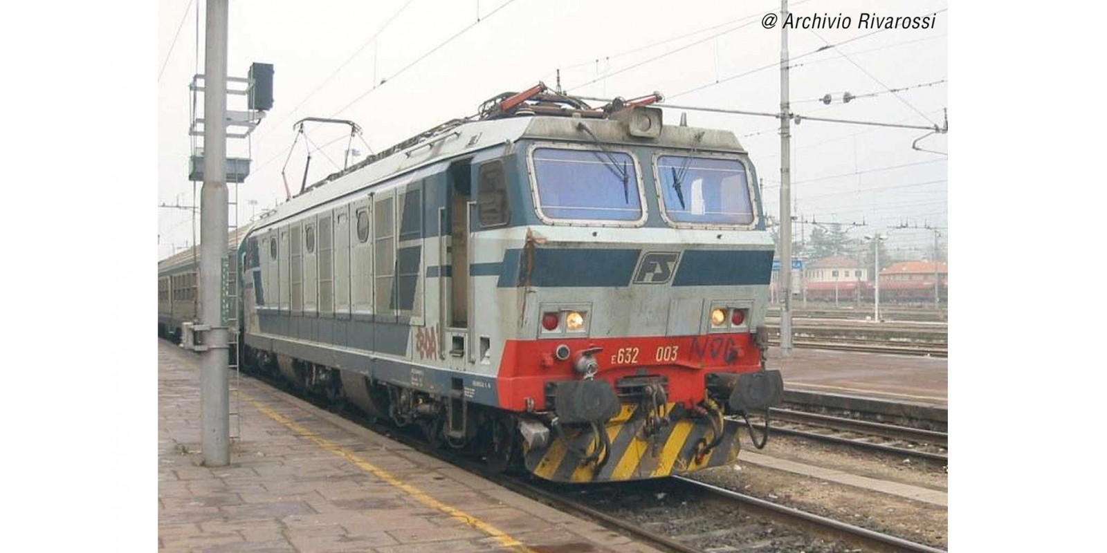 RI2876 FS, electric locomotive E.632 blue/grey, inclined FS logo, pantographs 52, ep. V