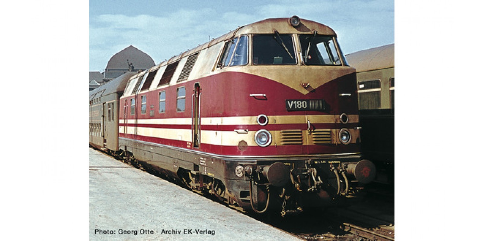 RO73890 - Diesel locomotive class V 180, DR