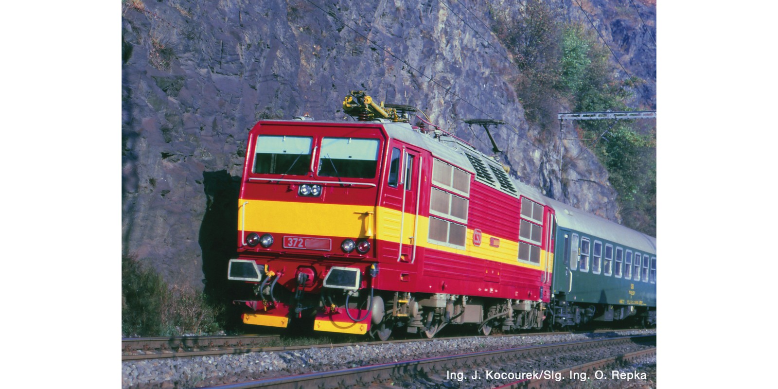 RO71222 Electric locomotive class 372