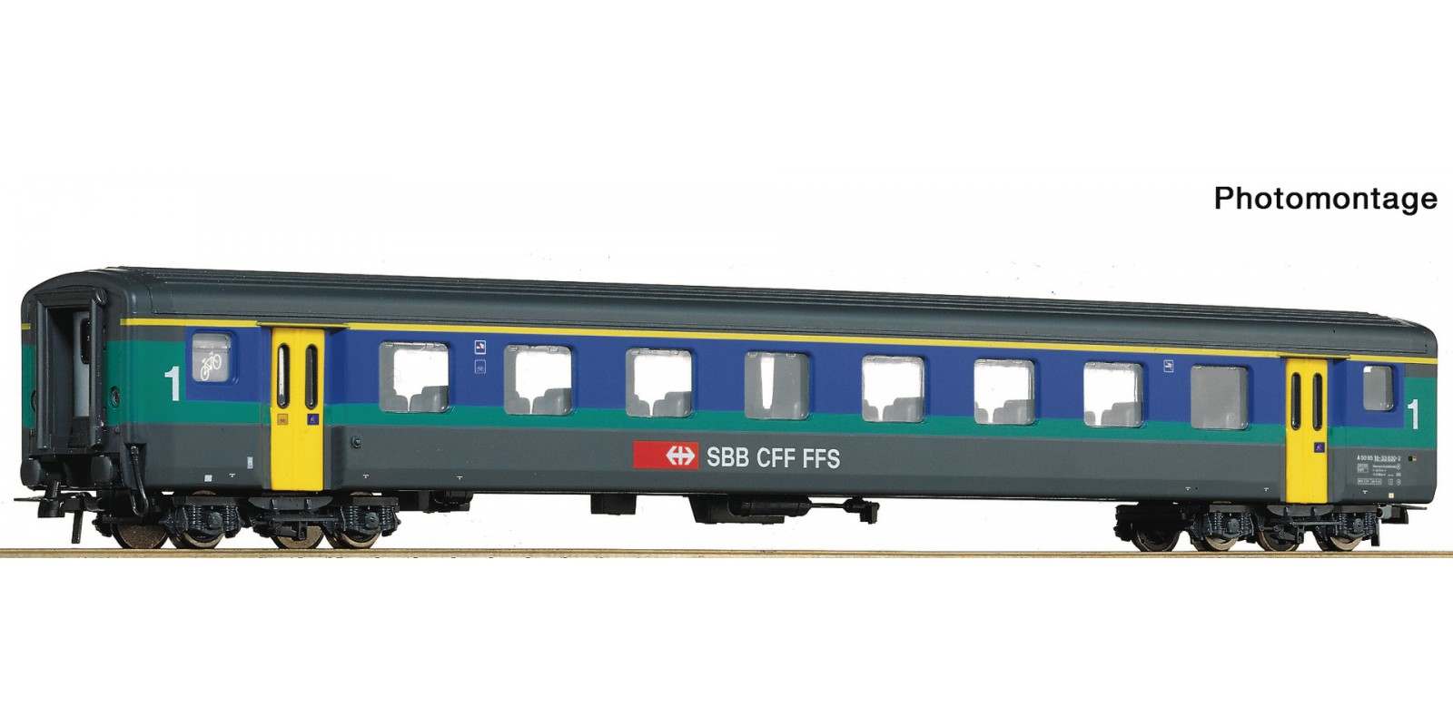 RO74565 1st class passenger coach