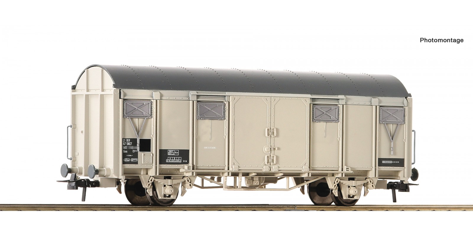 RO76604 Covered freight wagon, SN CF                       