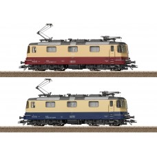 T25100 Class Re 421 Double Electric Locomotive Set