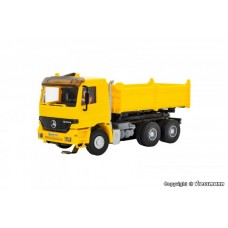 VI8015  MB ACTROS 3-axle dump truck with rotating flashing lights, yellow, basic, functional model
