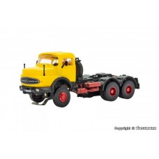 VI8016 H0 MB round bonnet 3-axle articulate truck, basic, functional model