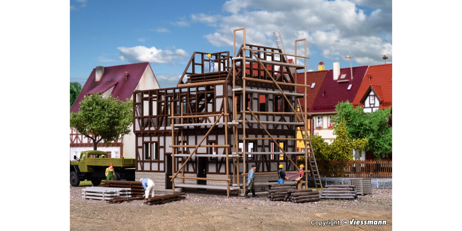 VO46889  H0 Half-timbered building shell 