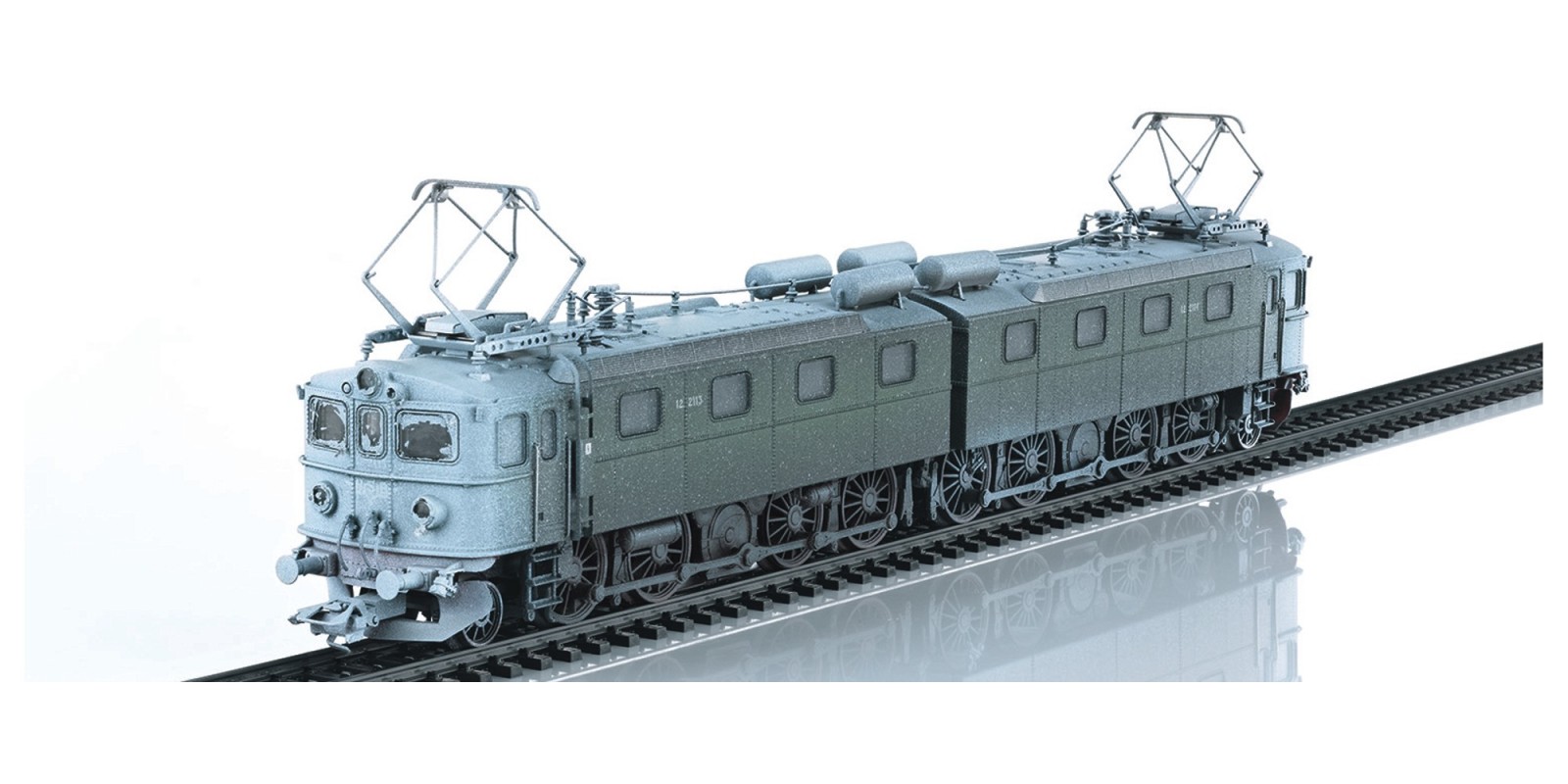 37754W Heavy Ore Locomotive, authentically snow-weathered by HMC 